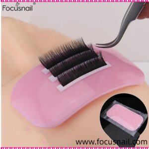 Adhesive forehead stickers pink tray lash tool eyelash supplies eye pads lash extensions forehead lash pads eyelashes gaskets Eyelashes Supplies Forehead Cushion Silicone Pads Glue