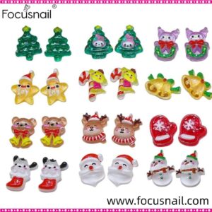 resin nail accessories with reindeer, Christmas tree and cartoon design, assorted Christmas accessories for crafts.
