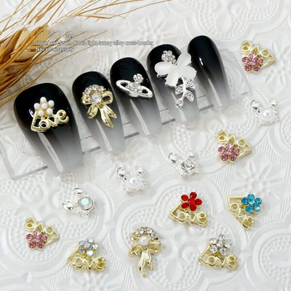 Made of shiny alloy, 3 D alloy nail ornament is just one to decorate your nails more elegant and stylis - Image 3